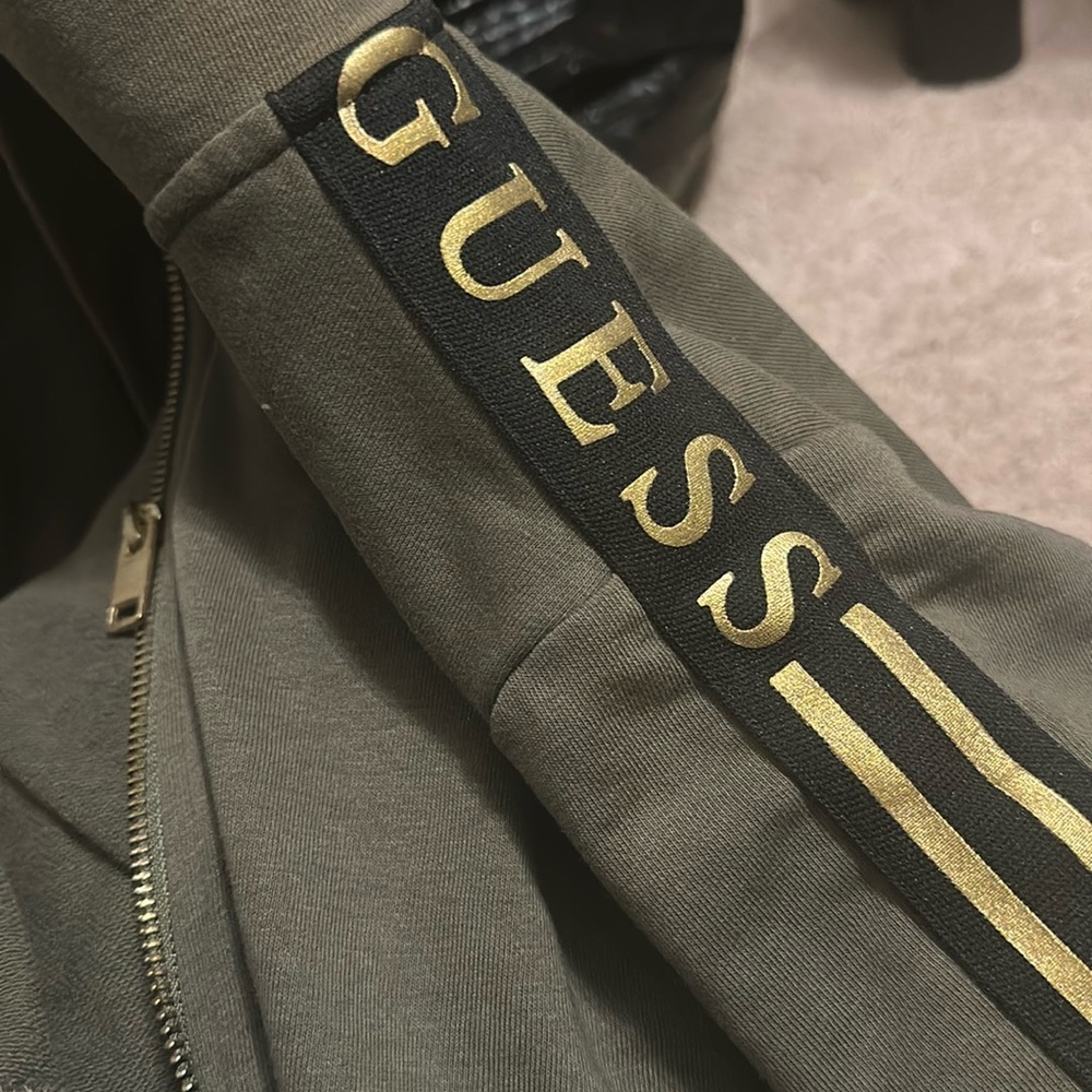 Guess Hoodie
